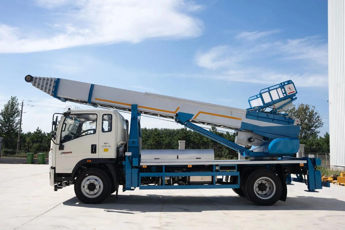 广平县云梯上料车租赁费用