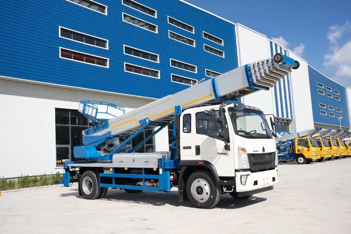 广平县出租云梯车高空作业车 建筑垃圾搬运